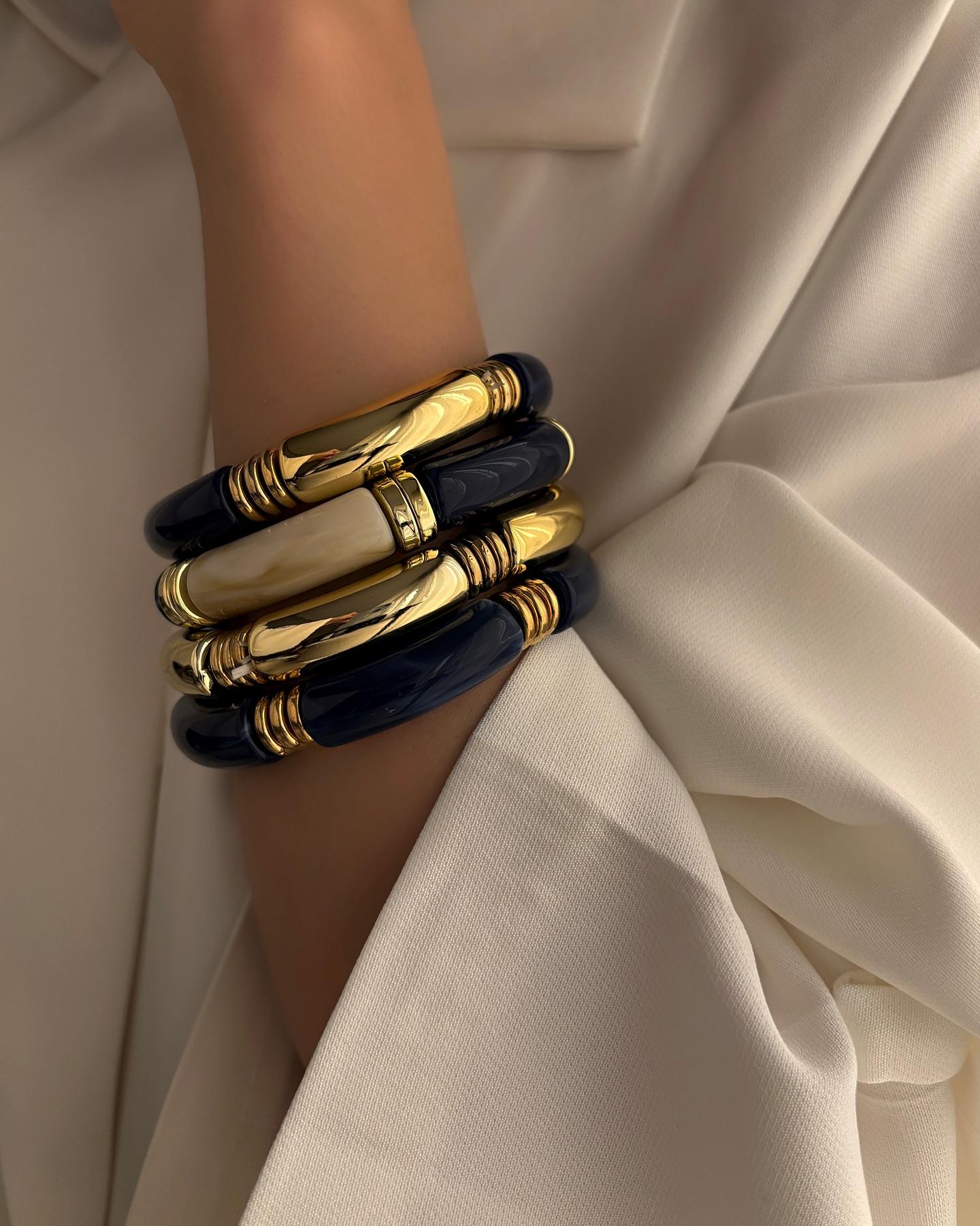 Handmade Round Unisex Wristband For Everyday Wear Featuring 18K Real Gold Plated Material With 0.03µm Thickness
