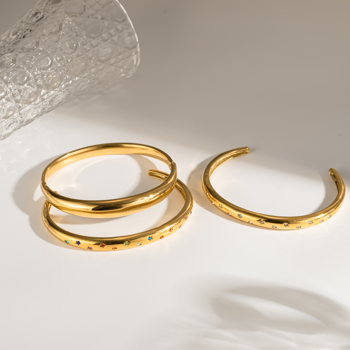 Geometric Electroplated Bangle For Women In 304 Stainless Steel With 18K Real Gold PVD Coating And Zircon Inlay